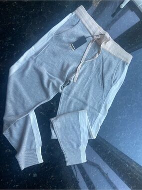 Monrow Light Gray Joggers with Cream Waistband